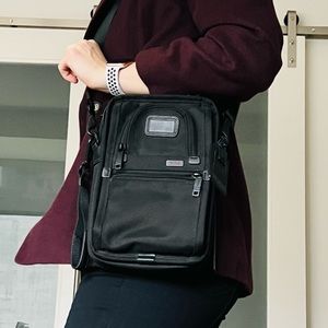 Tumi tote | crossbody, hip, handheld